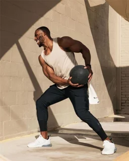 تأثیر پوشاک ورزشی بر عملکرد و انگیزه در تمرینات