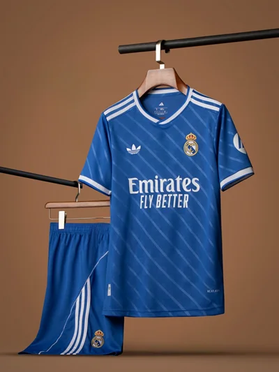 کیت سوم رئال مادرید فصل ۲۵-۲۶ (هواداری)