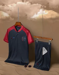 کیت بارسلونا (ورژن هالیدی)